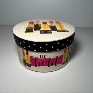 Be Bold Lipstick Circle Box